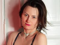 You can call me Mistress when you want rough play, or Patty when you want a sweet girl. The choice is yours, but remember that I can be stubborn :p I love everything related to eroticism - from gentle caresses to a slave under my feet, ready to follow my every command .... So what do you want to experience with me today?