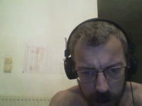 hallo lieve man, hou van naakt zitten en met mij zelf spelen en ik kijk ook heel graag naar voetbal en wielrennen , hou van dames soms ook dominant zijn of ook soms eens slaaf of sletje zijn vind ik ook leuk laat me weten en is bespreekbaar erover hou van eerlijke personen wees lief en eerlijk ik draag ook graag dames kledij