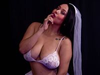 naked camgirl masturbating with vibrator AbiiCroiz
