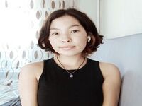 topless webcamgirl AkiraSay