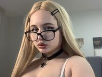 fingering girl cam DineraHillylod