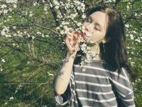 cam girl masturbating with vibrator EdwinaHence