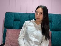 webcamgirl chatroom EmyBleer