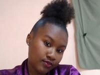 Kinky webcam girl FanirisoaEmina