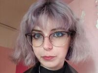 hot cam girl masturbating with sextoy JudyBowman