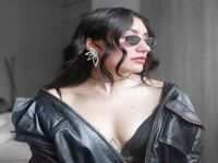 naughty camgirl masturbating with vibrator KatheCar