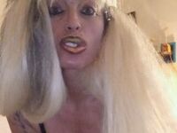 hot striptease web cam OzeZsuzsanna