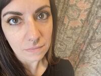 camgirl playing with sextoy PiercedGoddess