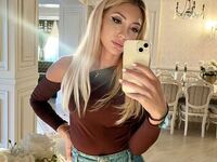 topless Serenya