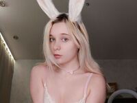 cam girl playing with sextoy SilviaBalsam
