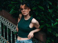 live sex show SunnyTeazee