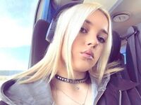 webcam strip tease show WandaDennett