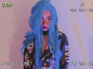 TinaRoberts19